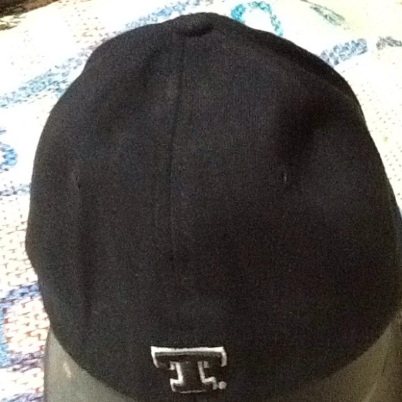 U of Texas Alt Color Cap. Like New! - Picture 3 of 3